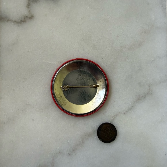 Vintage We’re Spreading Love Heart Button Retro 1970s Peace Love Pinback - Picture 3 of 3